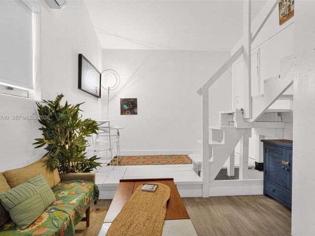 Дом в аренду по адресу 274 NW 43rd St n/a - фото 7516754