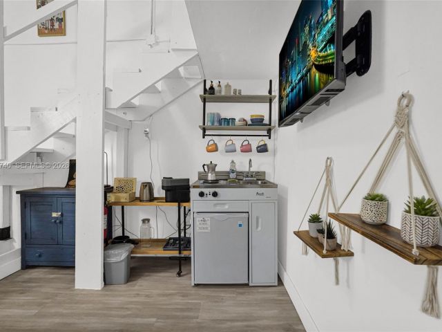 Дом в аренду по адресу 274 NW 43rd St n/a - фото 7516755