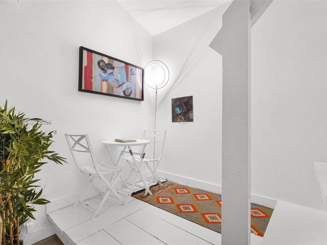 Дом в аренду по адресу 274 NW 43rd St n/a - фото 7516757