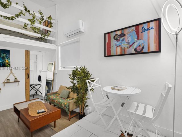 Дом в аренду по адресу 274 NW 43rd St n/a - фото 7516760