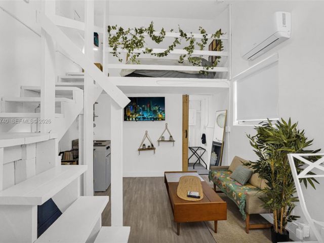 Дом в аренду по адресу 274 NW 43rd St n/a - фото 7516761