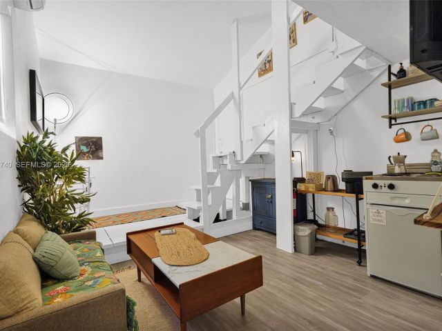 Дом в аренду по адресу 274 NW 43rd St n/a - фото 7516767