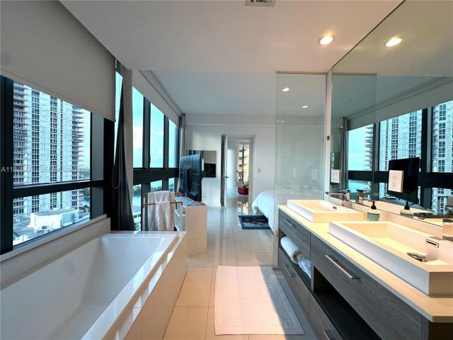 Продажа квартиры #2108 - фото 7494682