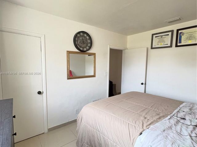 Продажа дома по адресу 204 SW 7th Ave - фото 7462040