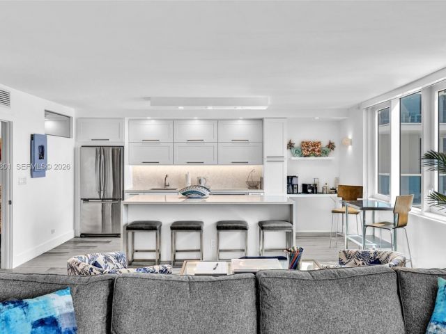 Продажа квартиры #1041/42 - фото 7510159