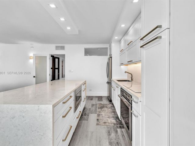 Продажа квартиры #1041/42 - фото 7510165