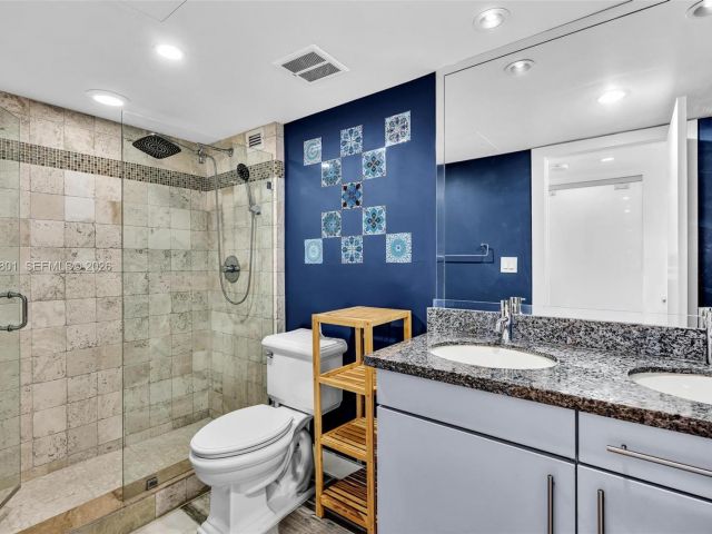 Продажа квартиры #1041/42 - фото 7510173