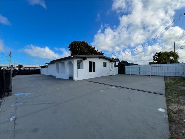 Продажа дома по адресу 10090 W Fern St - фото 7514942