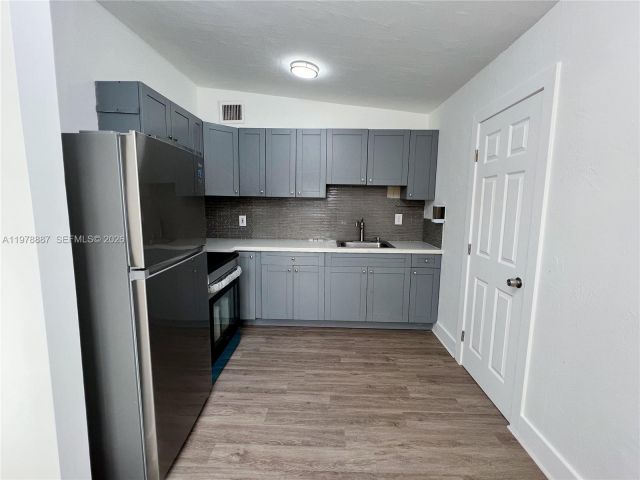 Продажа дома по адресу 10090 W Fern St - фото 7514953