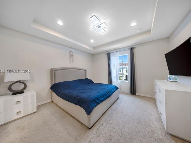 Дом в аренду по адресу 932 Banyan Dr # - фото 7472845