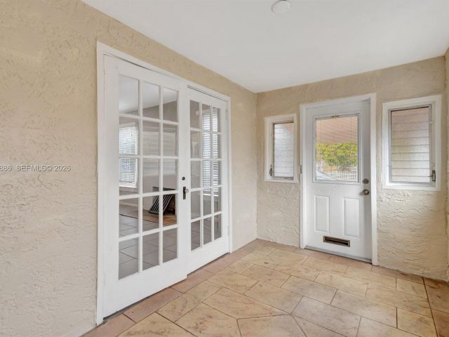 Дом в аренду по адресу 630 33rd St 0 - фото 7451220