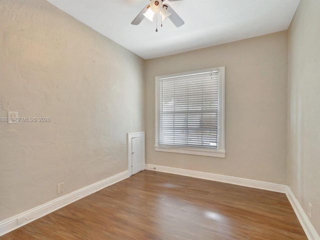 Дом в аренду по адресу 630 33rd St 0 - фото 7451231