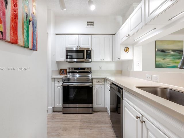 Продажа квартиры #1414 - фото 7512589