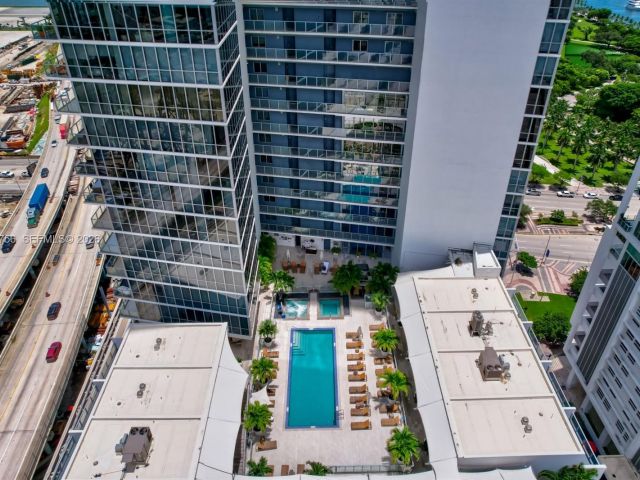 Квартира в аренду номер4002 - фото 7483807