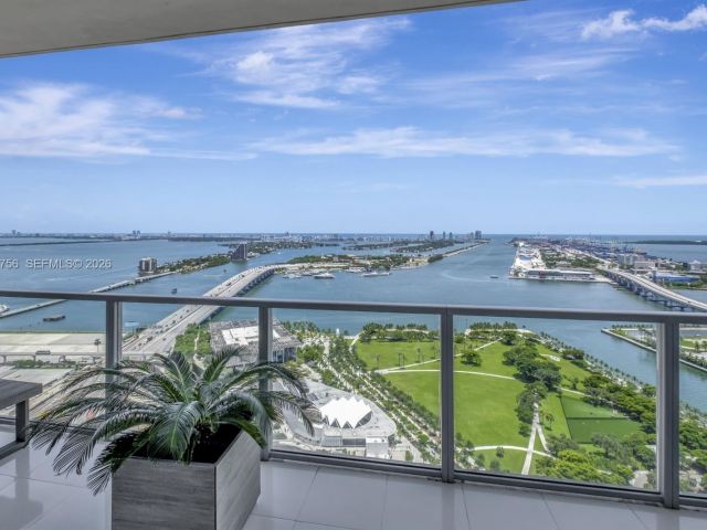 Квартира в аренду номер4002 - фото 7483823