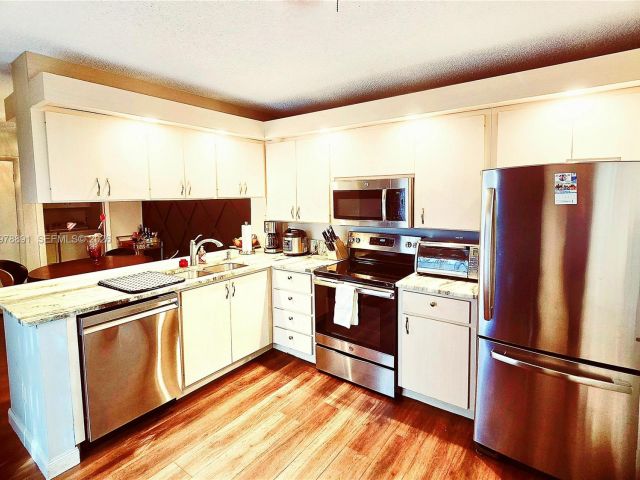 Дом в аренду по адресу 1931 Hartford Ct 21C - фото 7451200