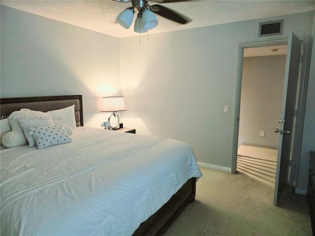 Дом в аренду по адресу 1931 Hartford Ct 21C - фото 7451210