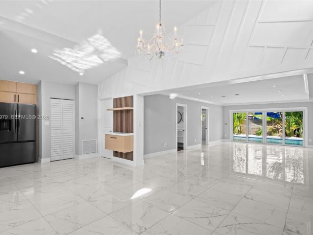 Дом в аренду по адресу 1519 Biarritz Dr (avail ASAP) - фото 7468732