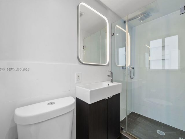 Дом в аренду по адресу 1519 Biarritz Dr (avail ASAP) - фото 7468739