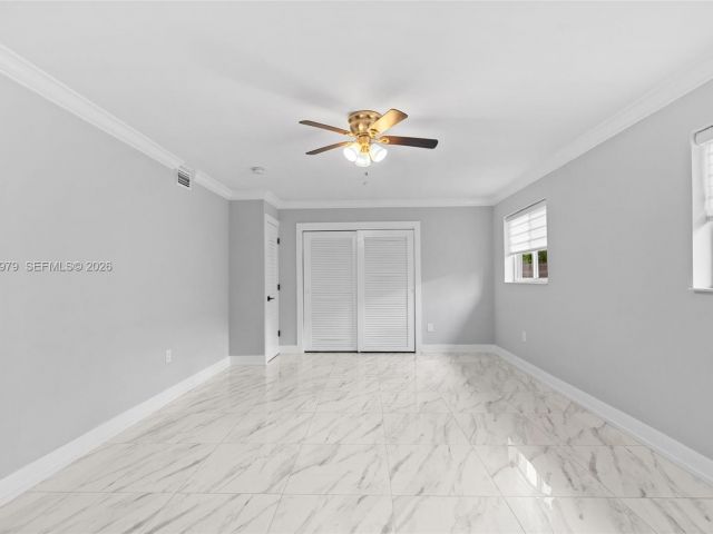 Дом в аренду по адресу 1519 Biarritz Dr (avail ASAP) - фото 7468740