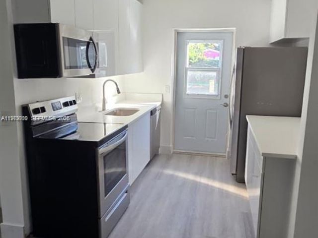 Дом в аренду по адресу 1812 Scott St 1812 - фото 7473794