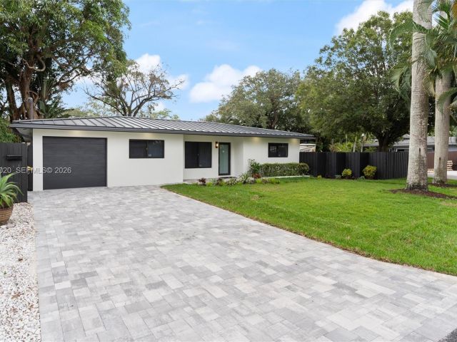 Дом в аренду по адресу 1341 SW 10th St 0 - фото 7483078