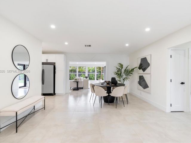 Дом в аренду по адресу 1341 SW 10th St 0 - фото 7483081