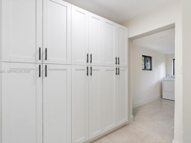 Дом в аренду по адресу 1341 SW 10th St 0 - фото 7483085