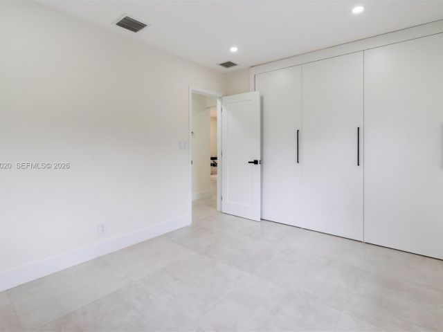 Дом в аренду по адресу 1341 SW 10th St 0 - фото 7483097