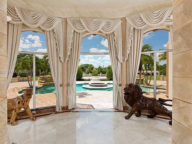 Продажа дома по адресу 21579 Cartagena Dr - фото 7453385