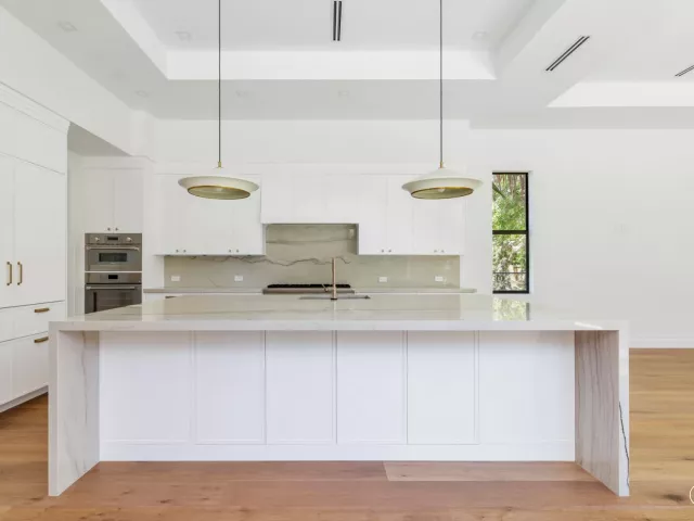 Продажа дома по адресу 261 Rutland Boulevard - фото 8882486