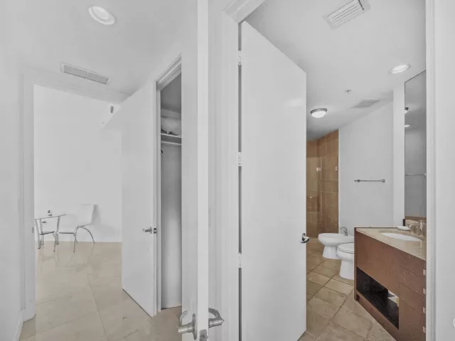 Продажа квартиры #3301a - фото 8978831