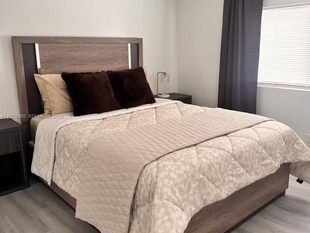 Продажа дома по адресу 1904 SW 28th St - фото 7483013