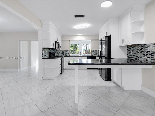 Дом в аренду по адресу 5300 Adams St n/a - фото 7473597