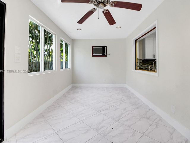 Дом в аренду по адресу 5300 Adams St n/a - фото 7473602