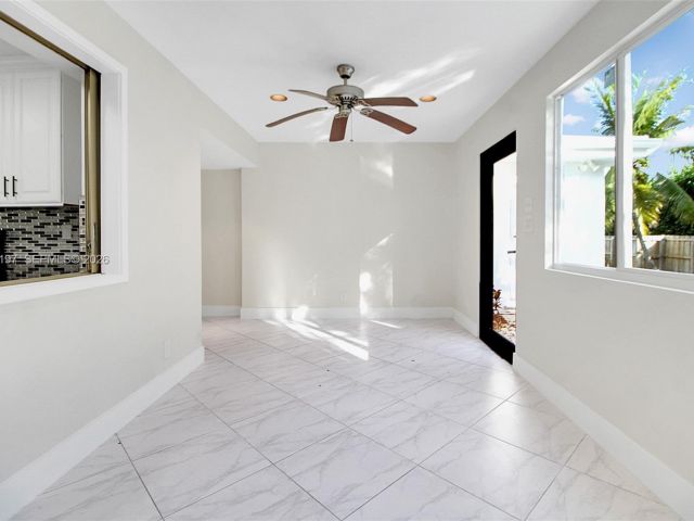 Дом в аренду по адресу 5300 Adams St n/a - фото 7473604