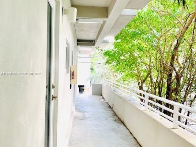 Продажа дома по адресу 619 Meridian Ave 4 - фото 7468629