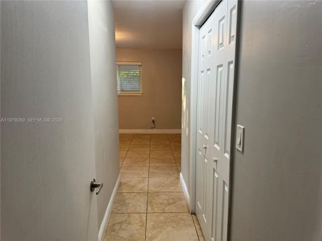 Продажа дома по адресу 4734 SW 4th St - фото 7465175