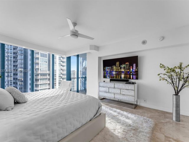 Продажа квартиры #2505 - фото 7500535