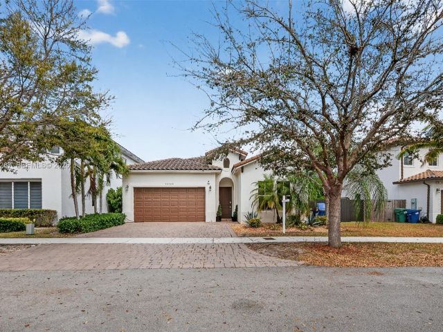 Продажа дома по адресу 14929 SW 176th Ter - фото 7493679