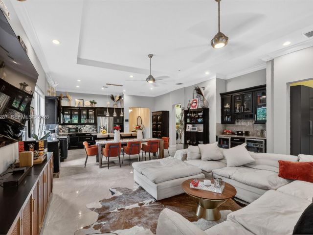 Продажа дома по адресу 14929 SW 176th Ter - фото 7493688