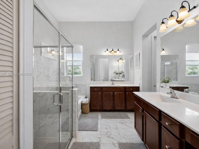 Продажа дома по адресу 14929 SW 176th Ter - фото 7493694