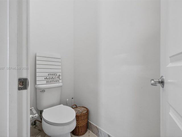 Продажа дома по адресу 14929 SW 176th Ter - фото 7493695