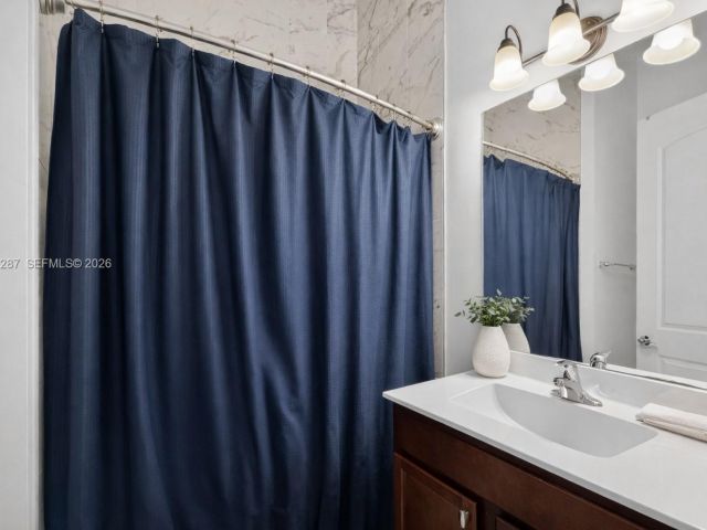 Продажа дома по адресу 14929 SW 176th Ter - фото 7493698