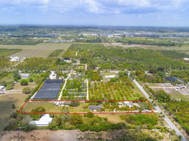 Продажа дома по адресу 23400 SW 142nd Ave - фото 7460268