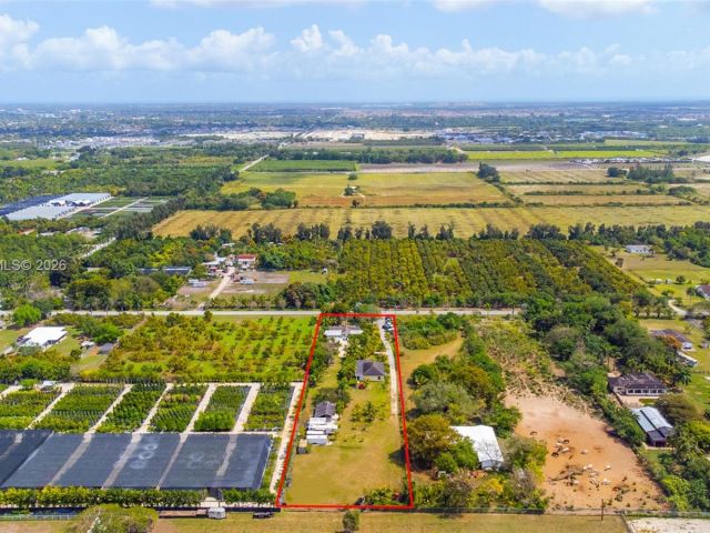 Продажа дома по адресу 23400 SW 142nd Ave - фото 7460269