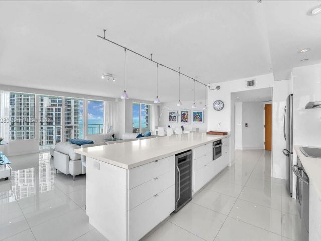 Продажа квартиры #1910 - фото 7510461