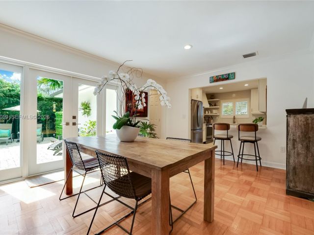 Продажа дома по адресу 424 Sansovino Ave - фото 7470767