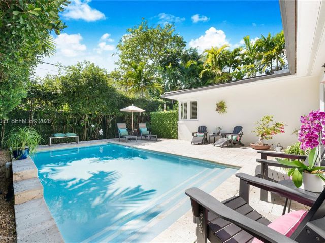 Продажа дома по адресу 424 Sansovino Ave - фото 7470776