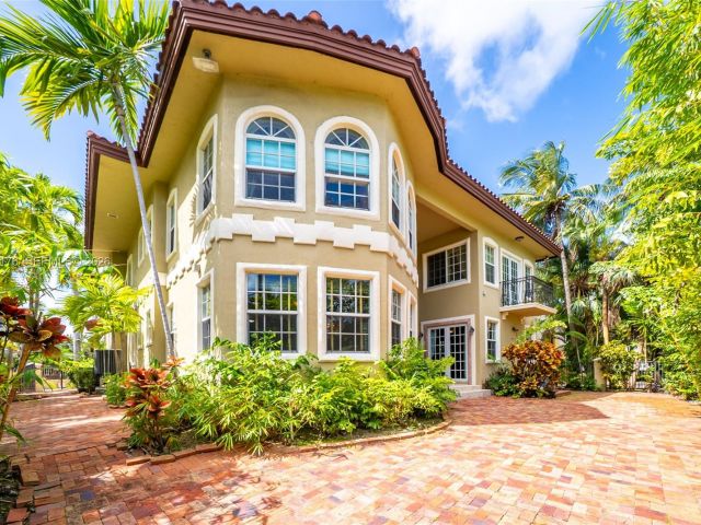 Продажа дома по адресу 4501 N Bay Rd - фото 7468567